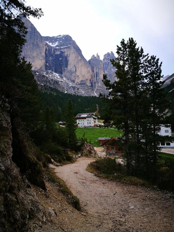 Готель Rifugio Stella Alpina Spiz Piaz Per Escursionisti Поцца-ді-Фасса Екстер'єр фото